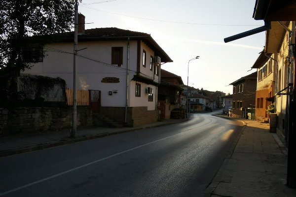 къща за гости в Елена